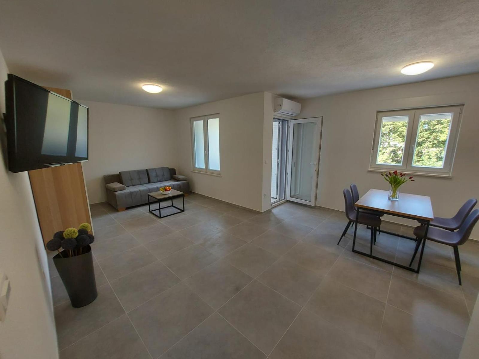 Apartmani Neva マカルスカ エクステリア 写真
